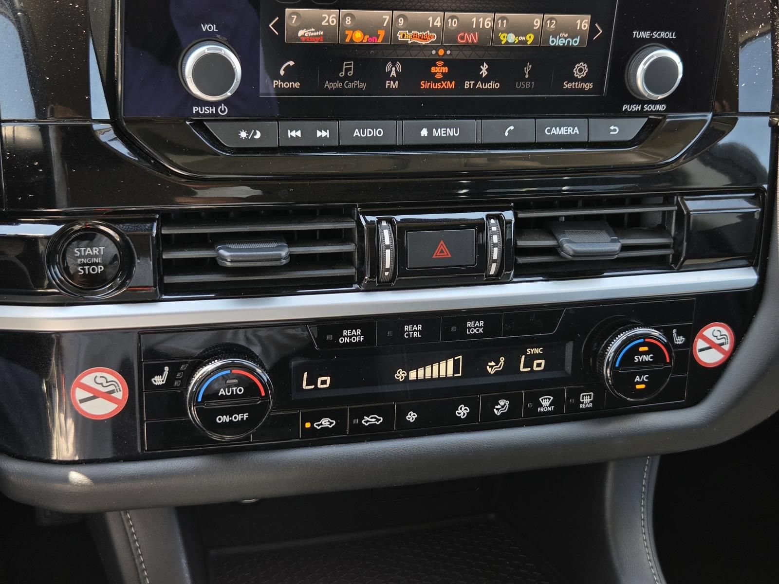 Certified 2025 Nissan Pathfinder SV FWD image 28