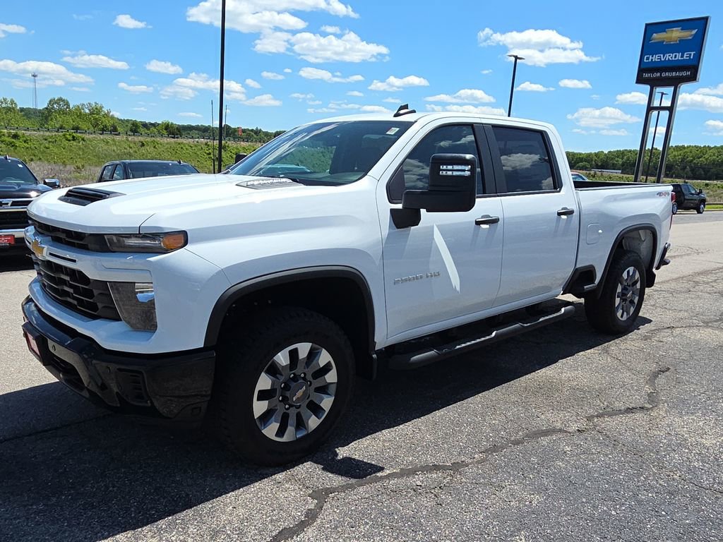 New 2026 Chevrolet Silverado 2500 Custom w/ Custom Value Package AWD/4WD image 4