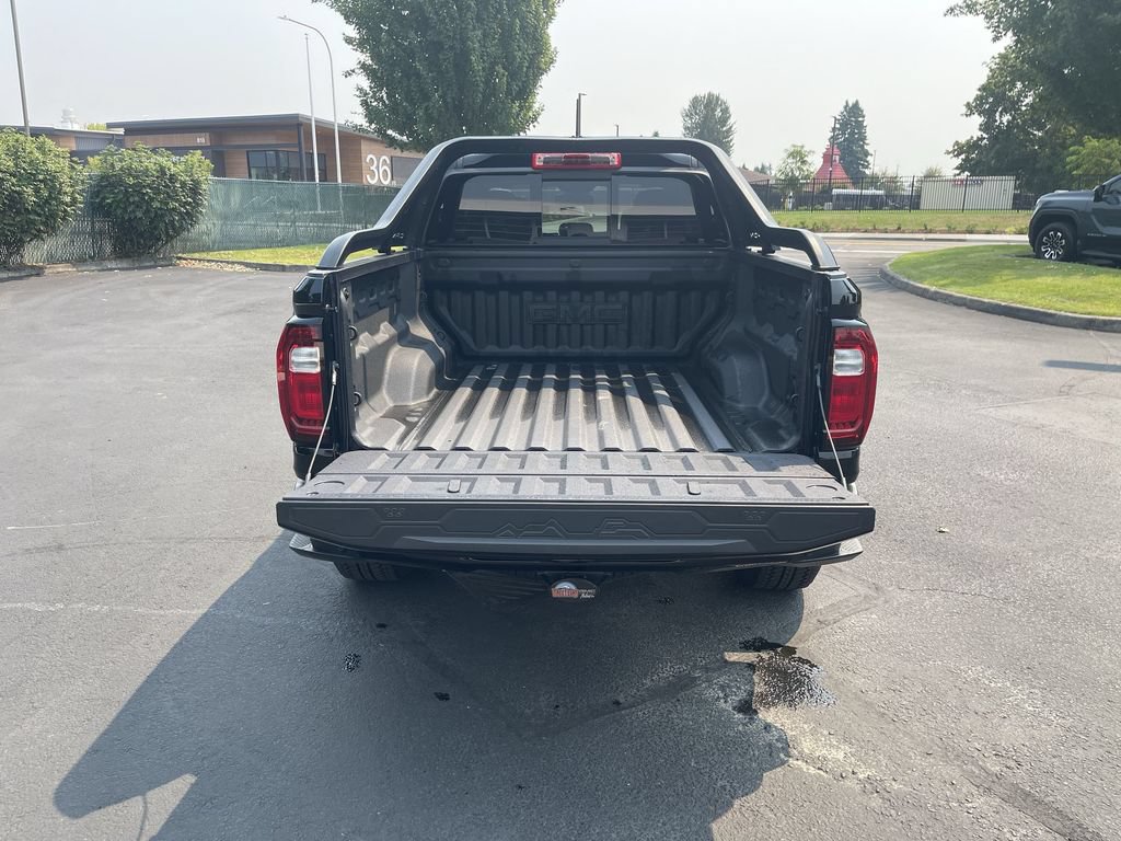Certified 2025 GMC Canyon AT4 w/ Nightfall Edition AWD/4WD image 27