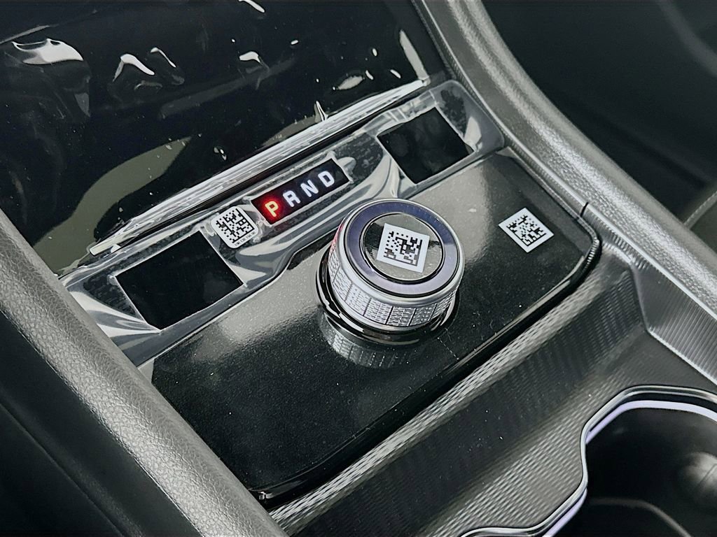 New 2025 Jeep Grand Cherokee Altitude image 12