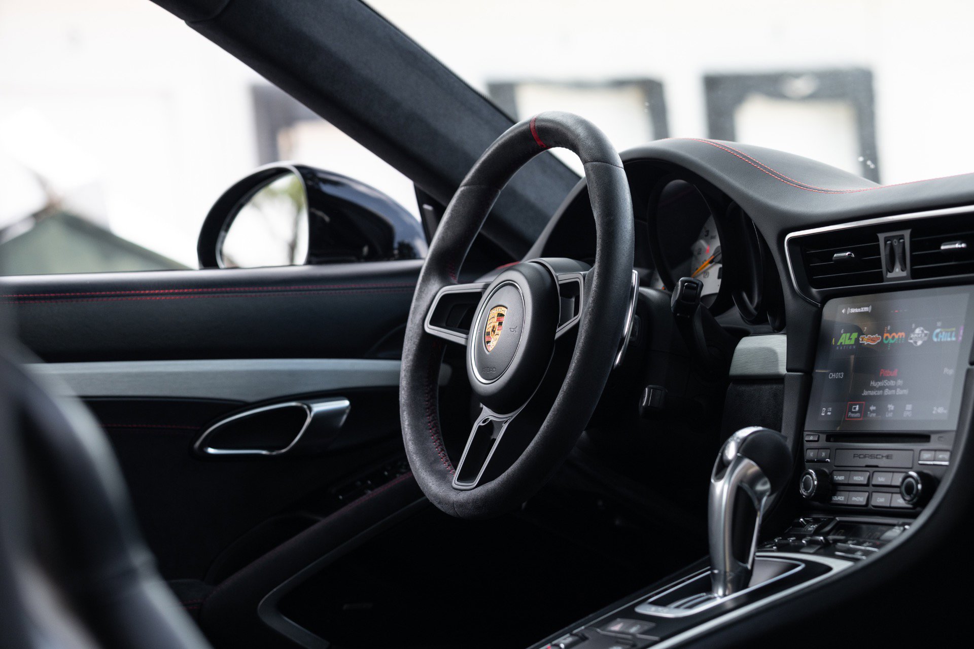 Used 2018 Porsche 911 GT3 RWD image 6