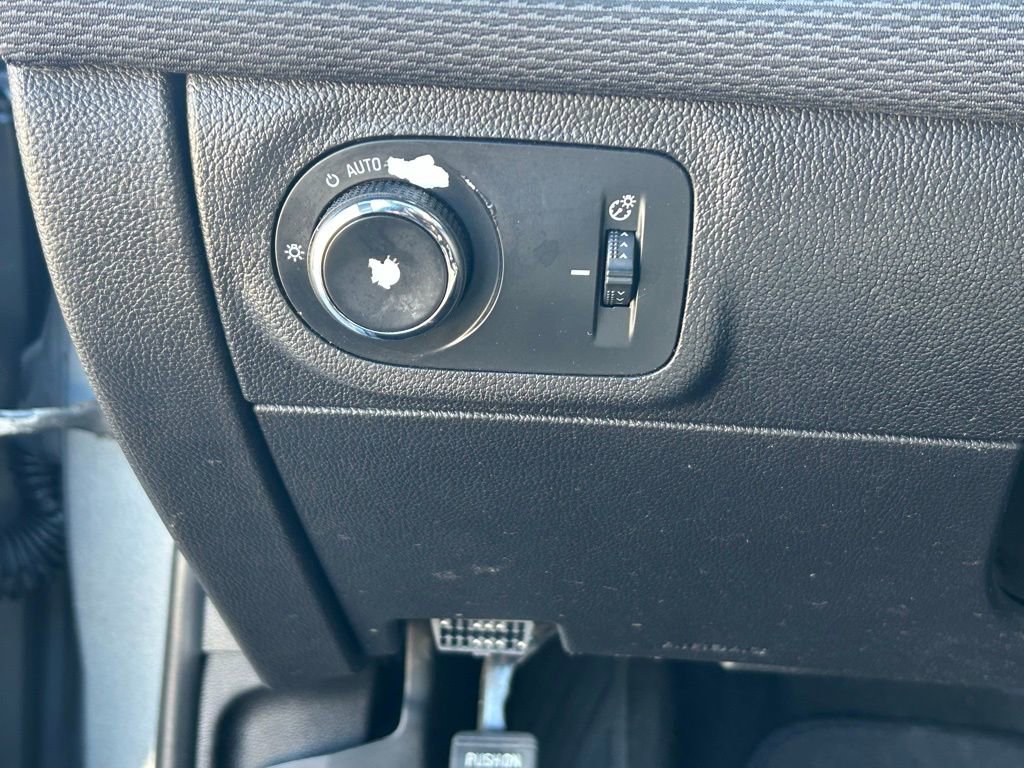 Used 2018 Chevrolet Cruze LT w/ Convenience Package image 17