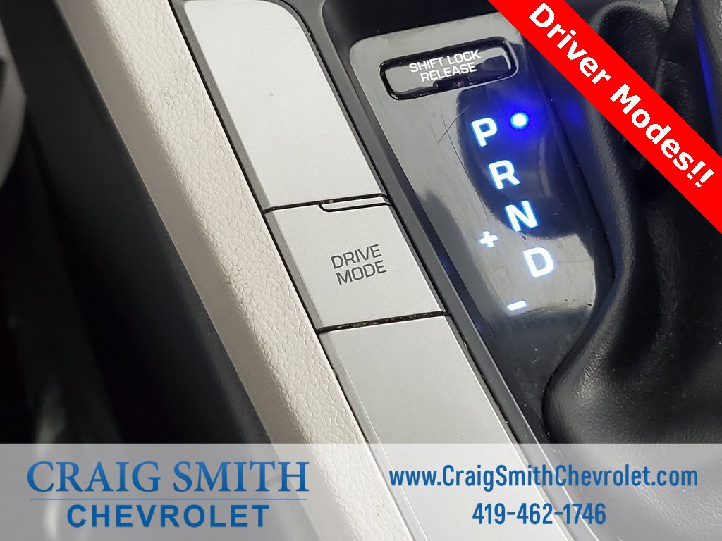 Used 2017 Hyundai Elantra SE w/ Cargo Package image 8