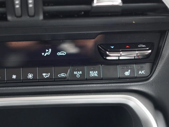 Used 2025 MAZDA CX-90 Plug-In Hybrid w/ Preferred image 28