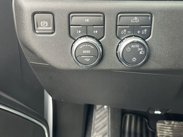 New 2026 GMC Sierra 2500 SLE image 20