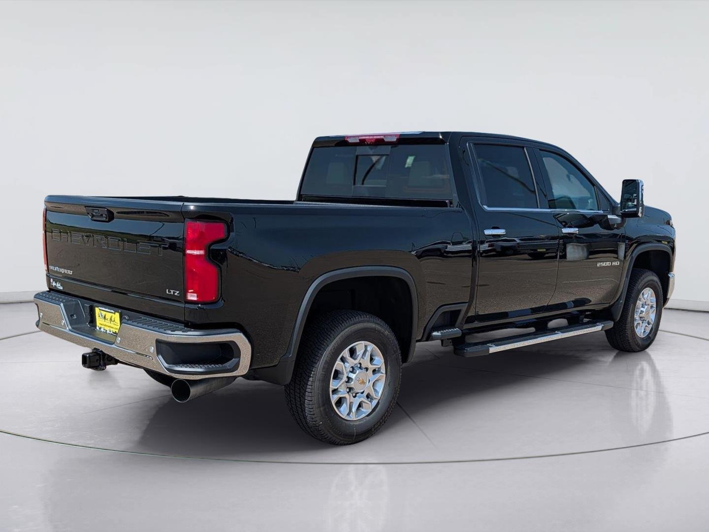 New 2026 Chevrolet Silverado 2500 LTZ w/ LTZ Convenience Package AWD/4WD image 5