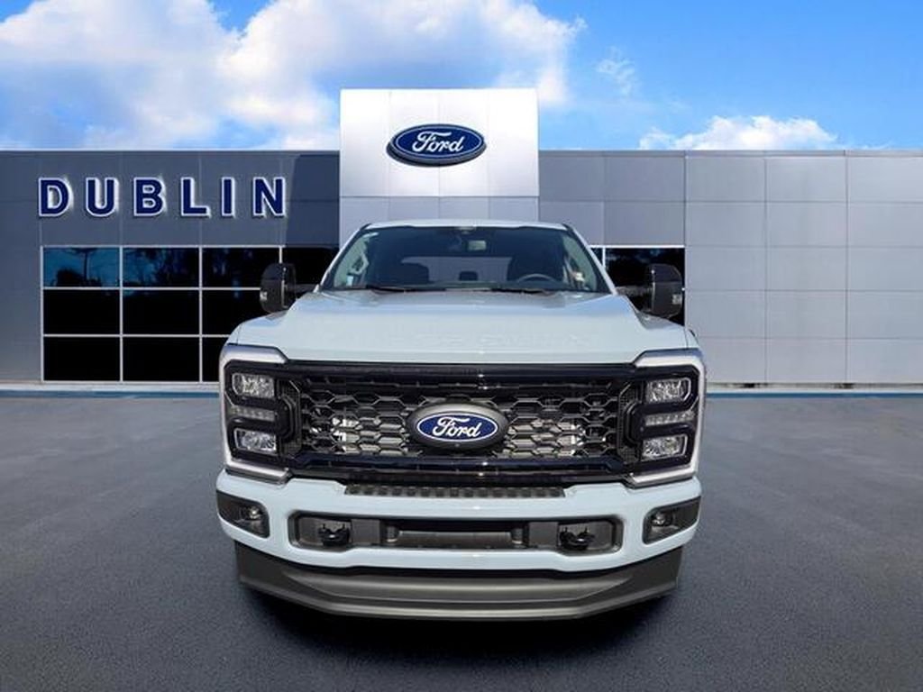 New 2027 Ford F350 Lariat w/ Black Appearance Package AWD/4WD image 2