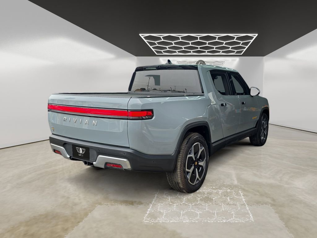 Used 2022 Rivian R1T Adventure image 5