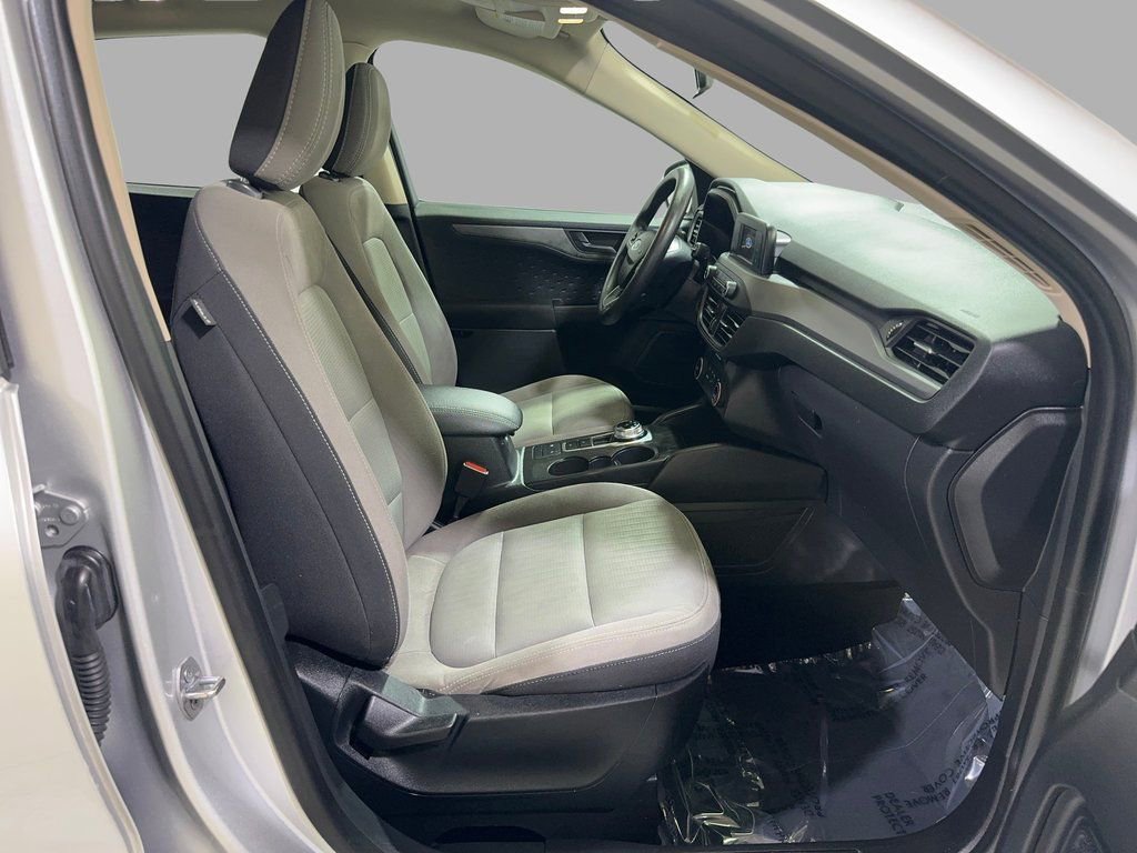 Used 2020 Ford Escape S image 10