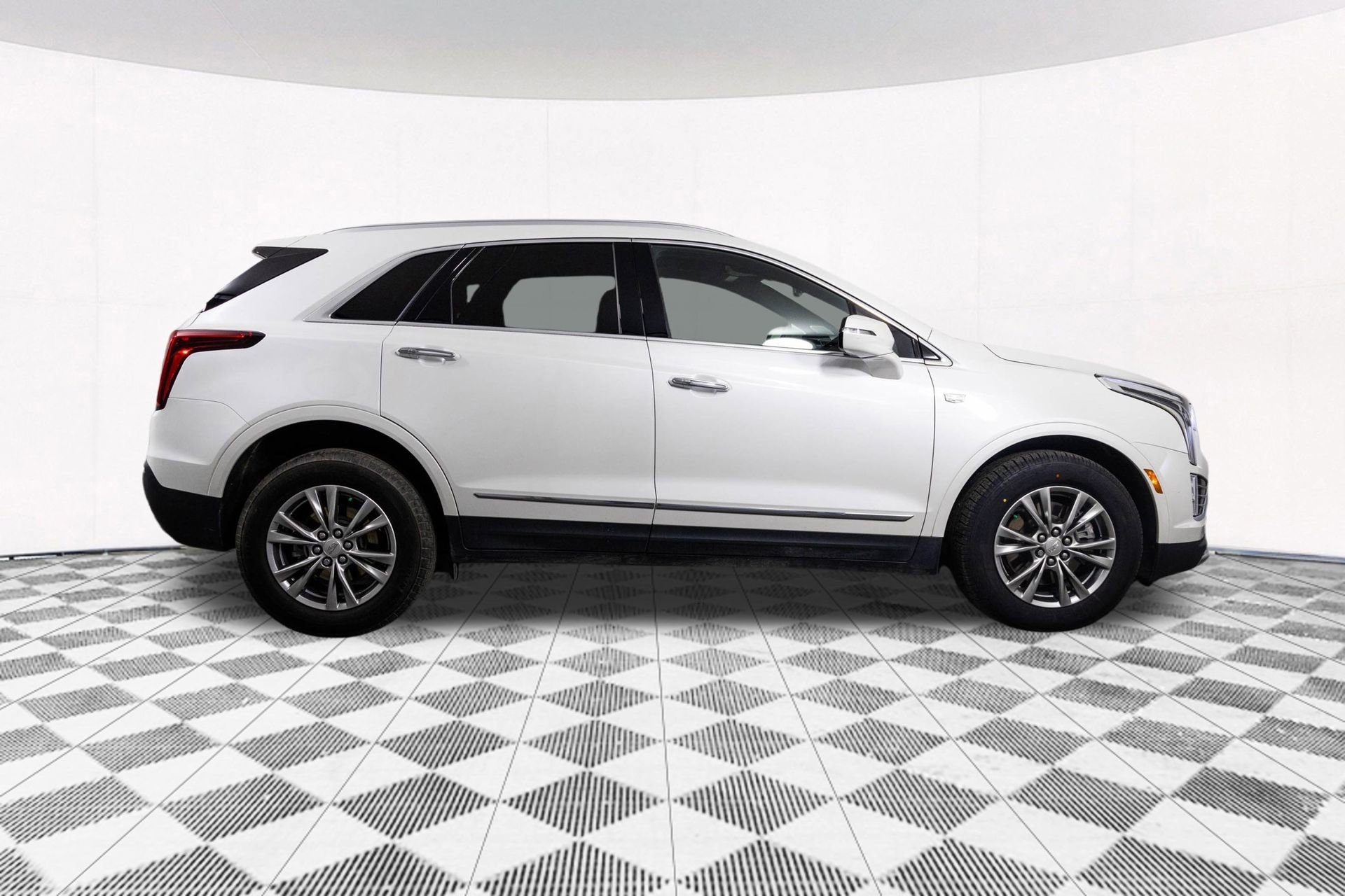 Used 2023 Cadillac XT5 Premium Luxury w/ LPO, Floor Liner Package image 18