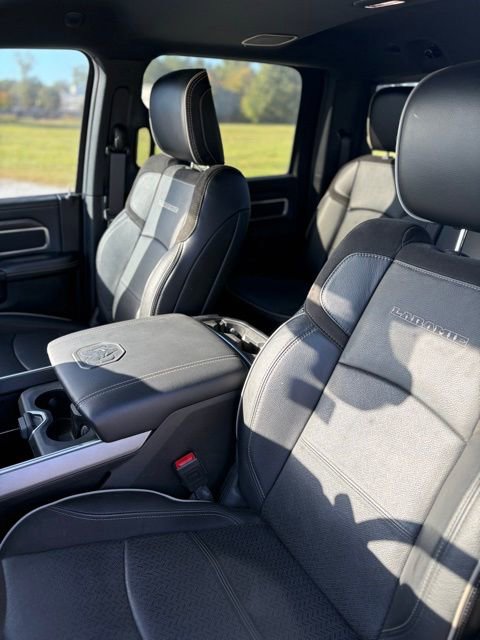 Used 2021 GMC Yukon XL AT4 w/ AT4 Premium Package image 13