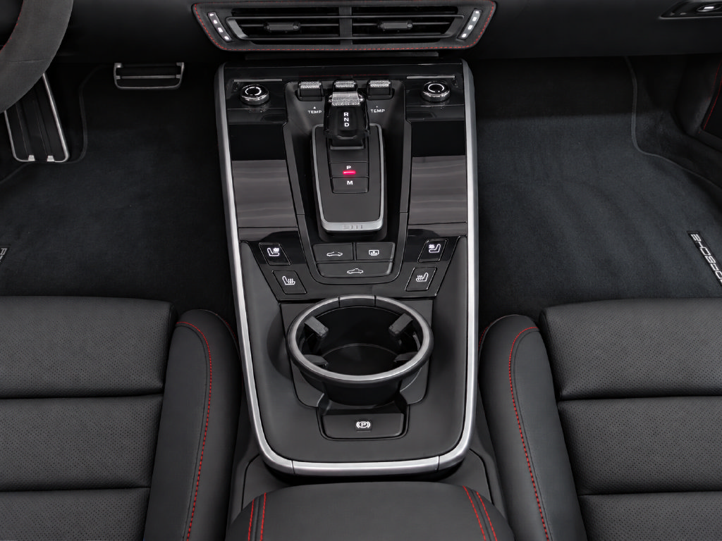 Certified 2022 Porsche 911 Turbo S AWD/4WD image 15