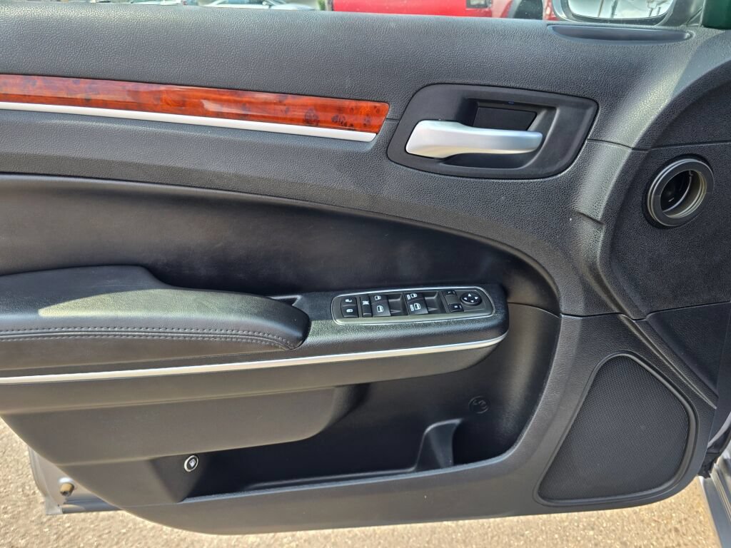 Used 2013 Chrysler 300 Touring w/ Driver Convenience Group RWD image 18