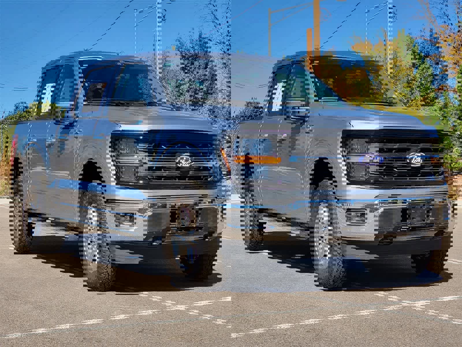 Used 2025 Ford F150 XLT w/ Equipment Group 301A Standard image 3