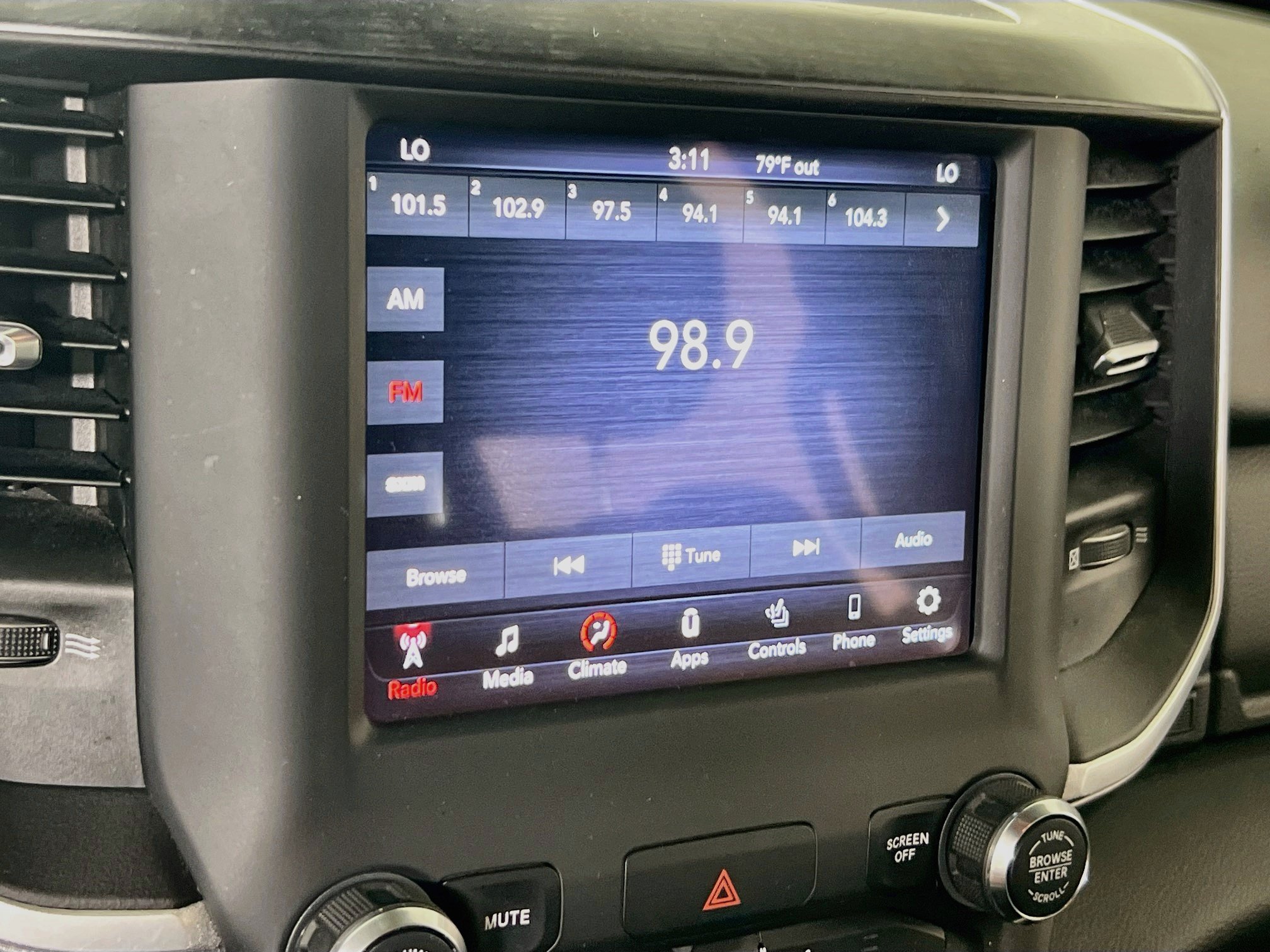 Used 2021 RAM 1500 Big Horn AWD/4WD image 14