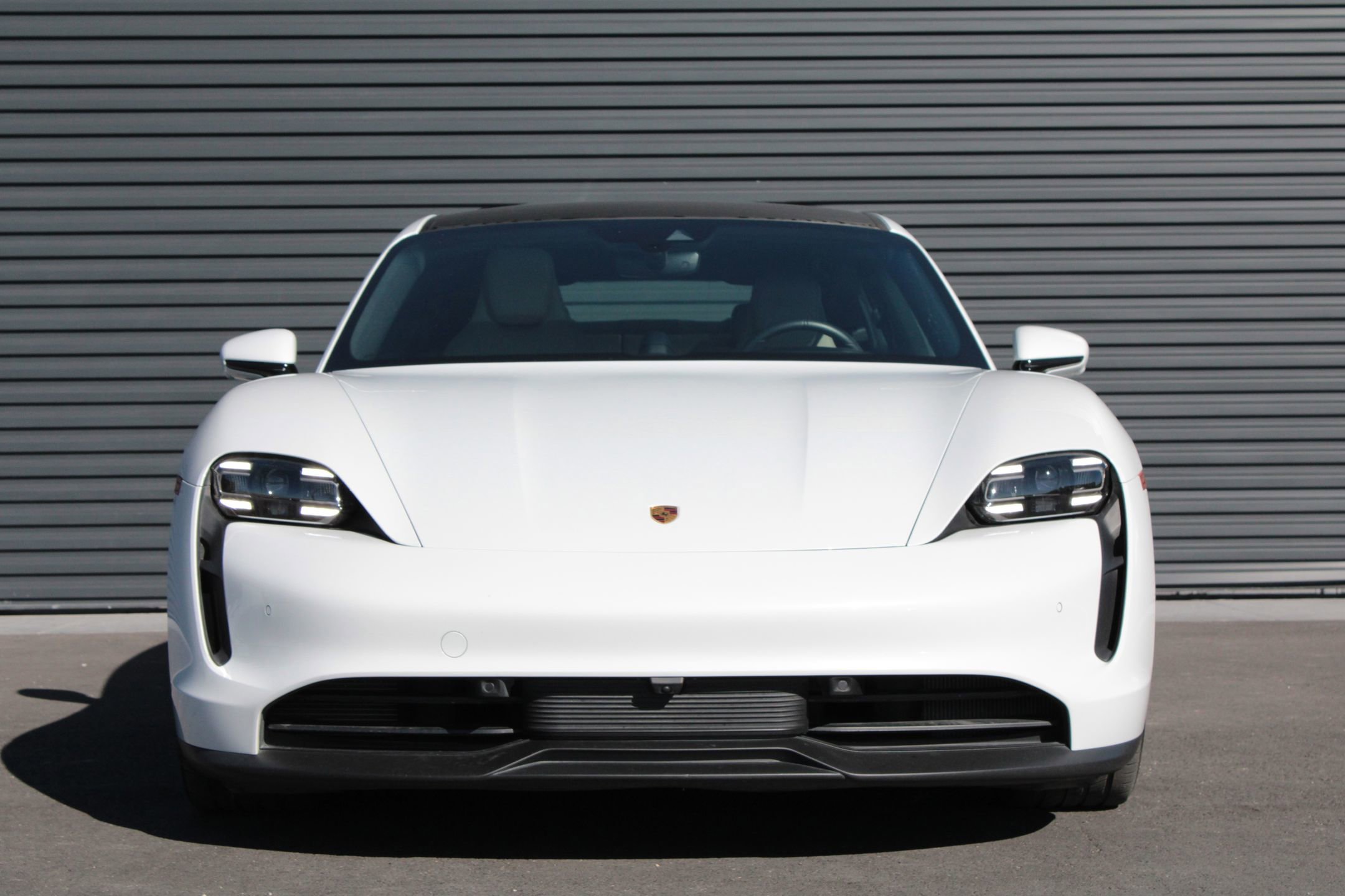 Used 2023 Porsche Taycan 4S image 6