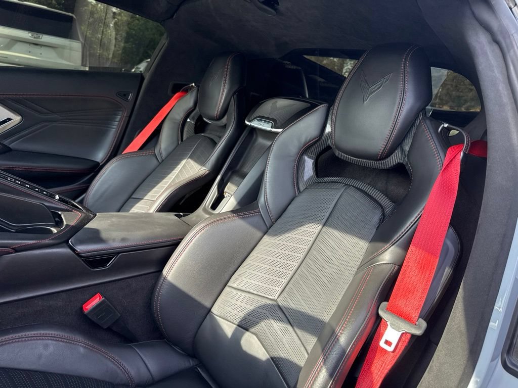 Used 2023 Chevrolet Corvette Z06 w/ Z07 Performance Package RWD image 20