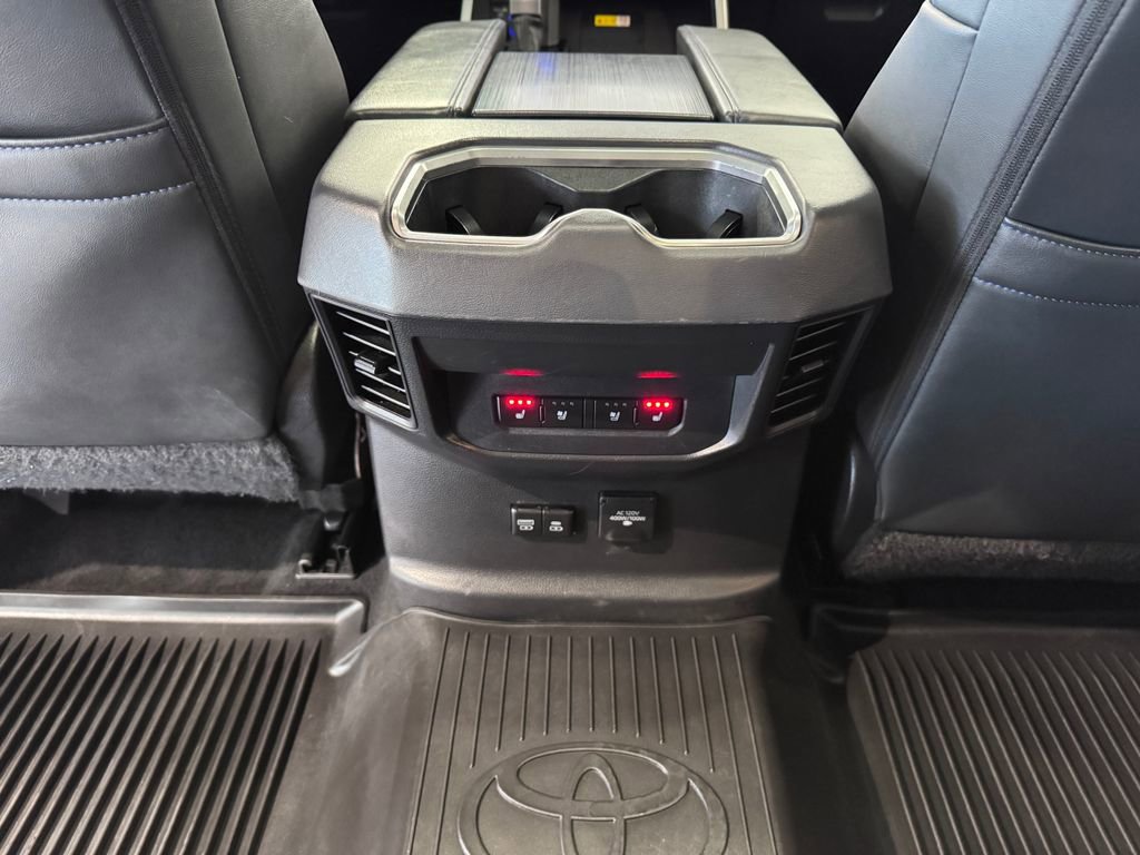 Used 2022 Toyota Tundra Platinum AWD/4WD image 28