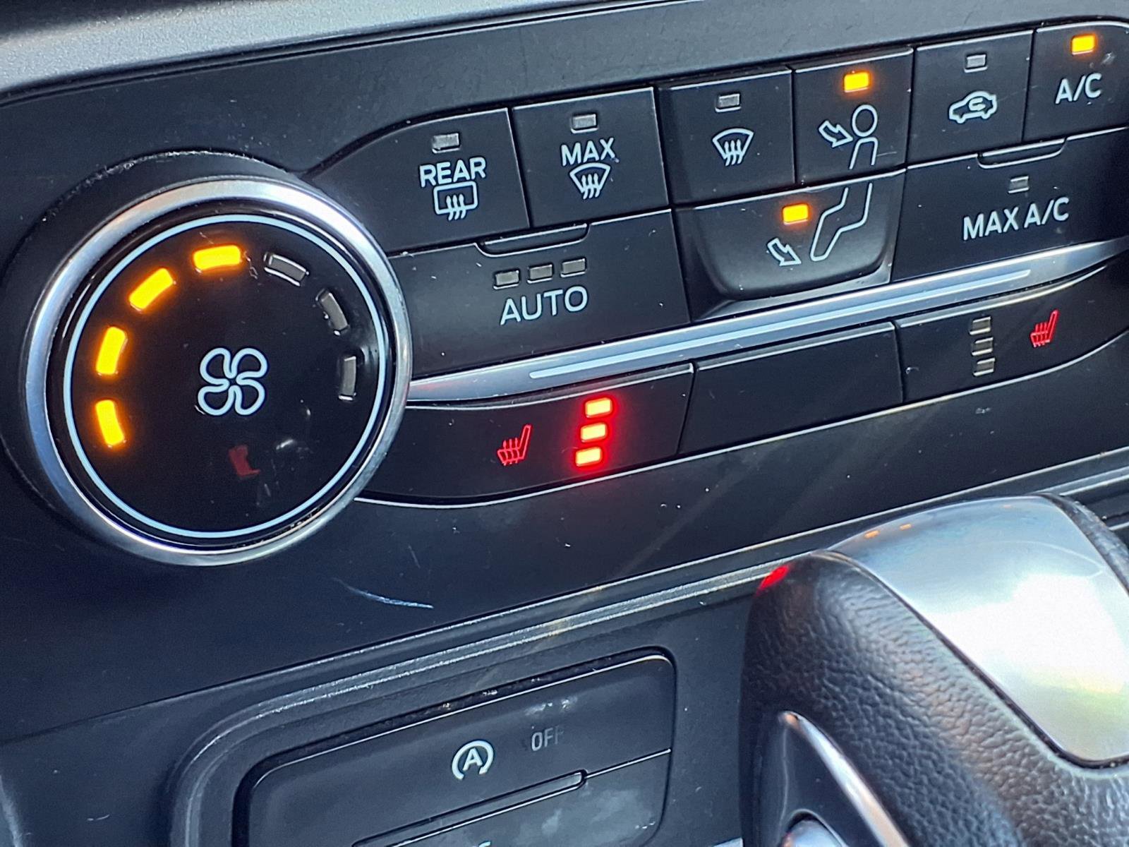 Used 2020 Ford EcoSport SE w/ SE Convenience Package FWD image 5