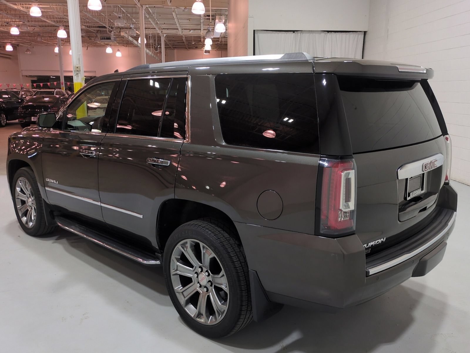 Used 2019 GMC Yukon Denali w/ Open Road Package AWD/4WD image 6