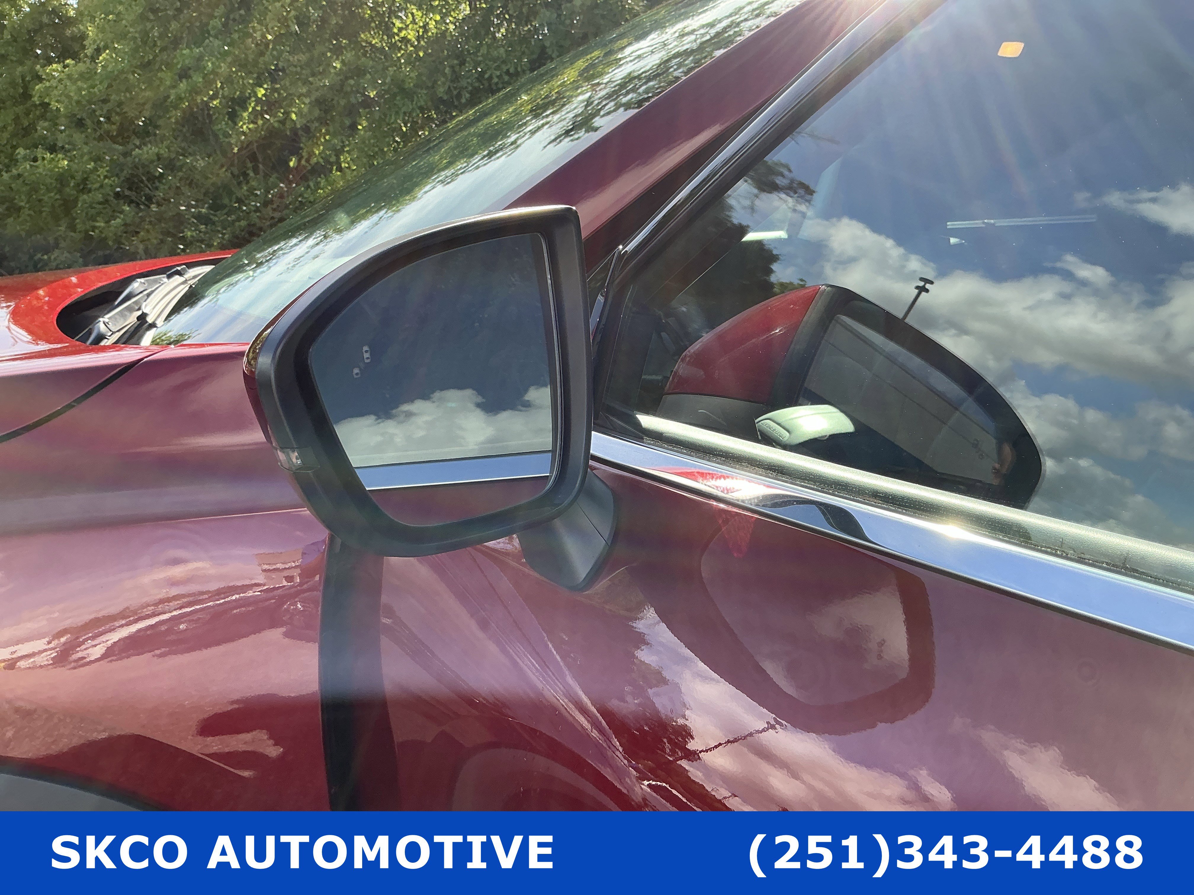 Used 2024 Nissan Pathfinder SL FWD image 10