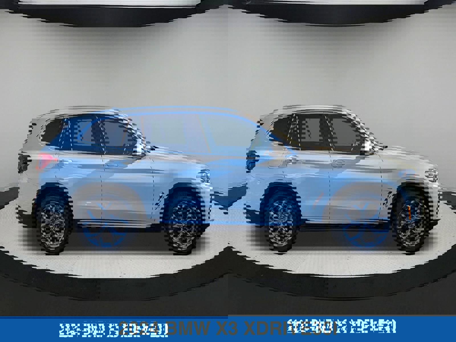 Used 2024 BMW X3 xDrive30i w/ Convenience Package image 2