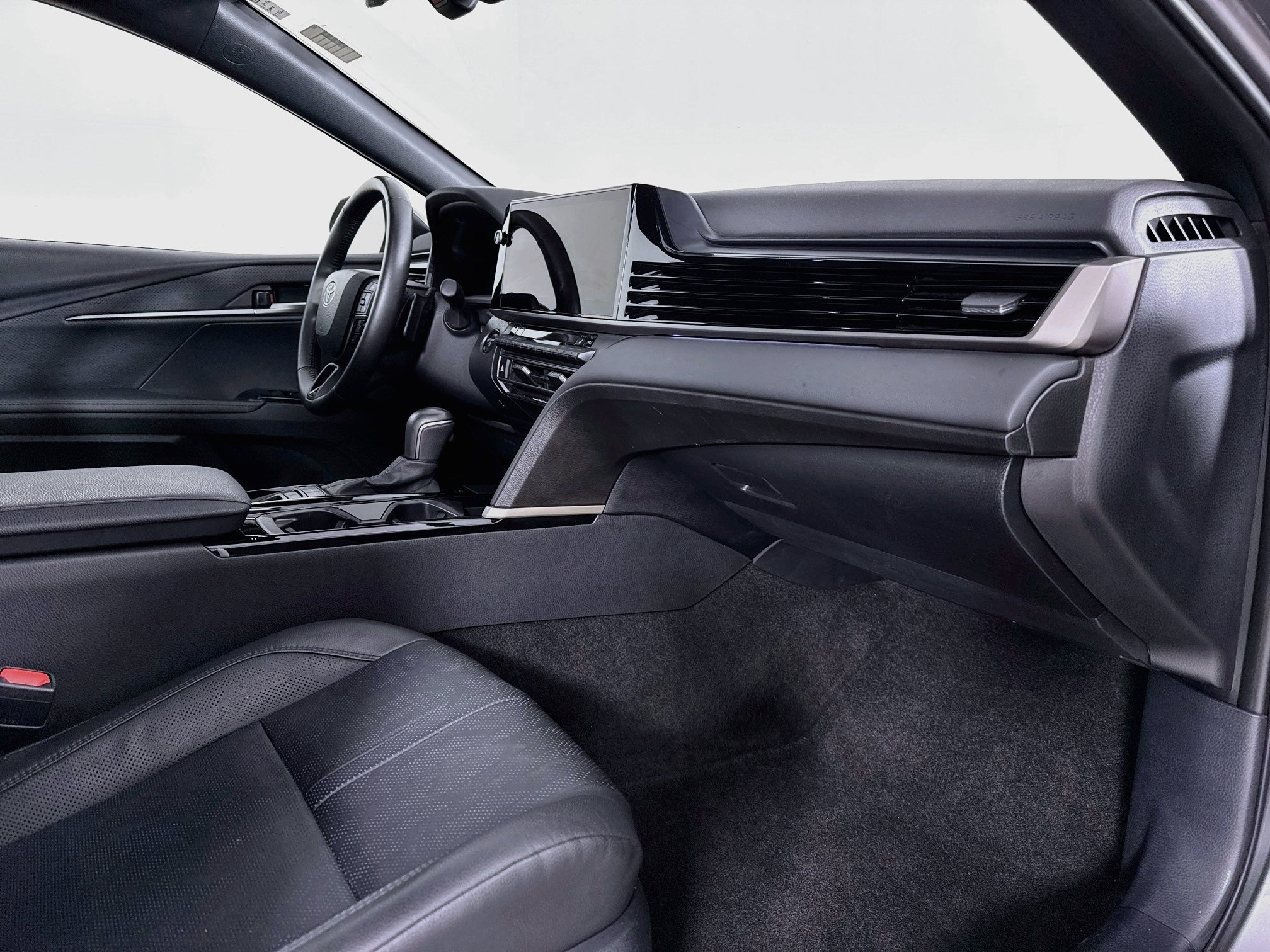 Certified 2025 Toyota Camry XSE FWD image 28