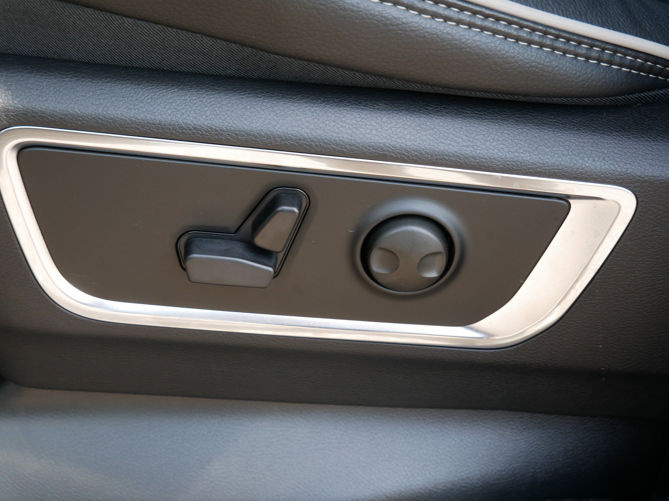 New 2026 RAM 1500 Laramie image 13