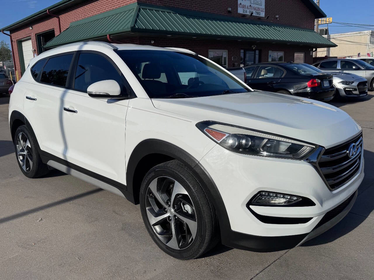 Used 2017 Hyundai Tucson Limited w/ Cargo Package AWD/4WD image 3