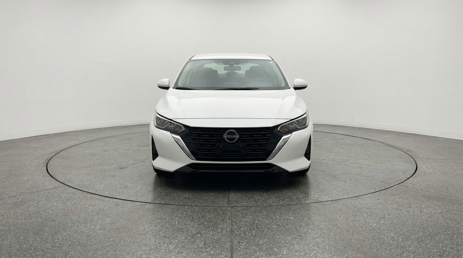 Used 2025 Nissan Sentra SV FWD image 2