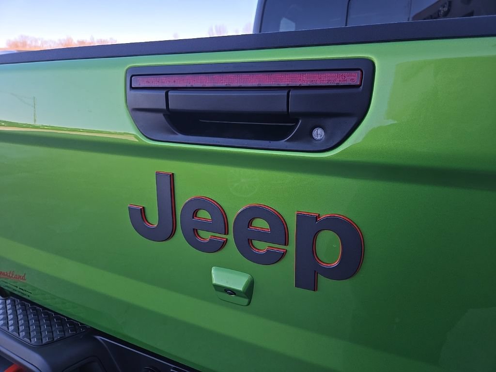 New 2026 Jeep Gladiator Mojave w/ Safety Group AWD/4WD image 22