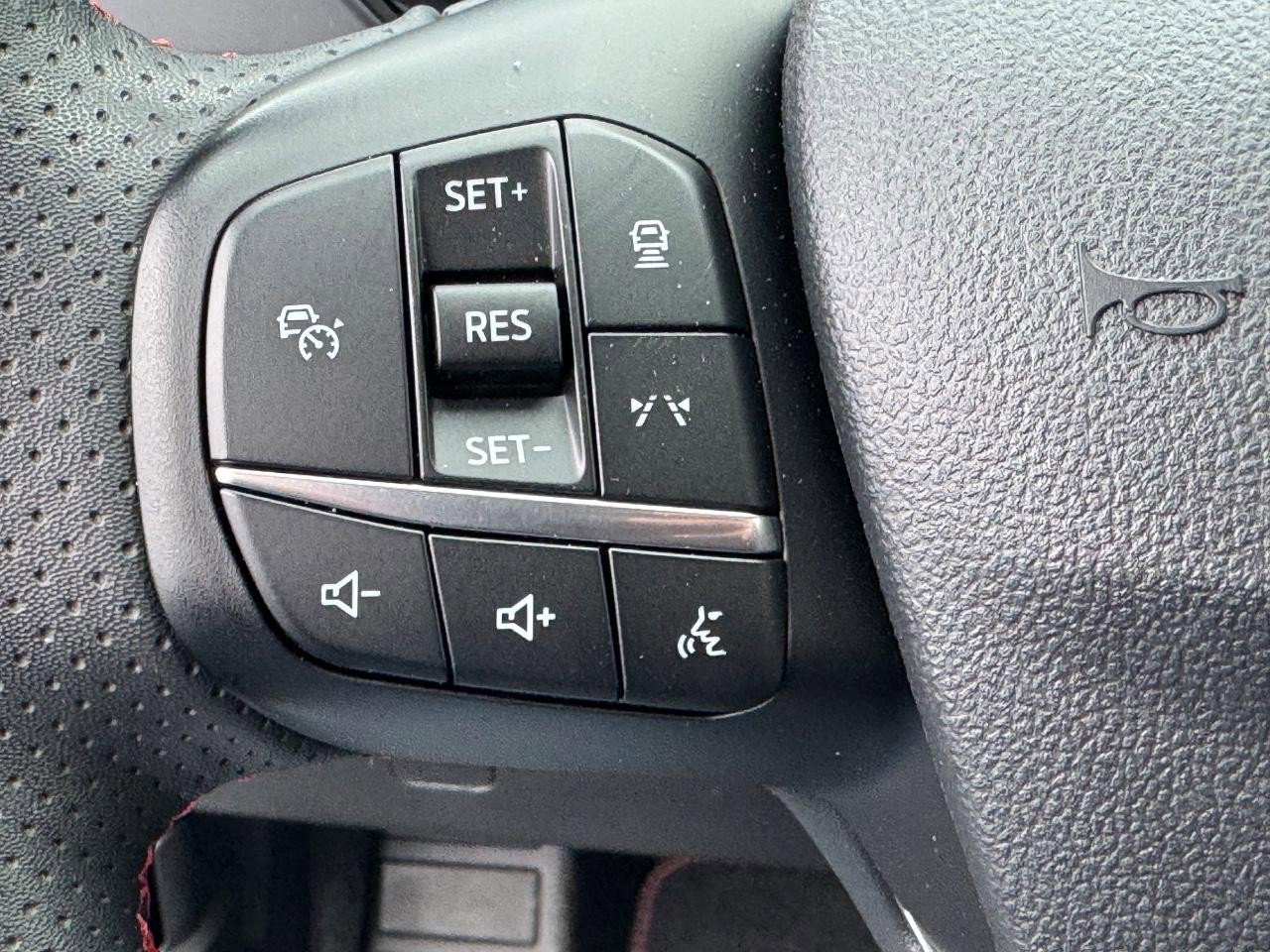 Used 2023 Ford Escape ST-Line Select w/ Tech Pack #2 image 21