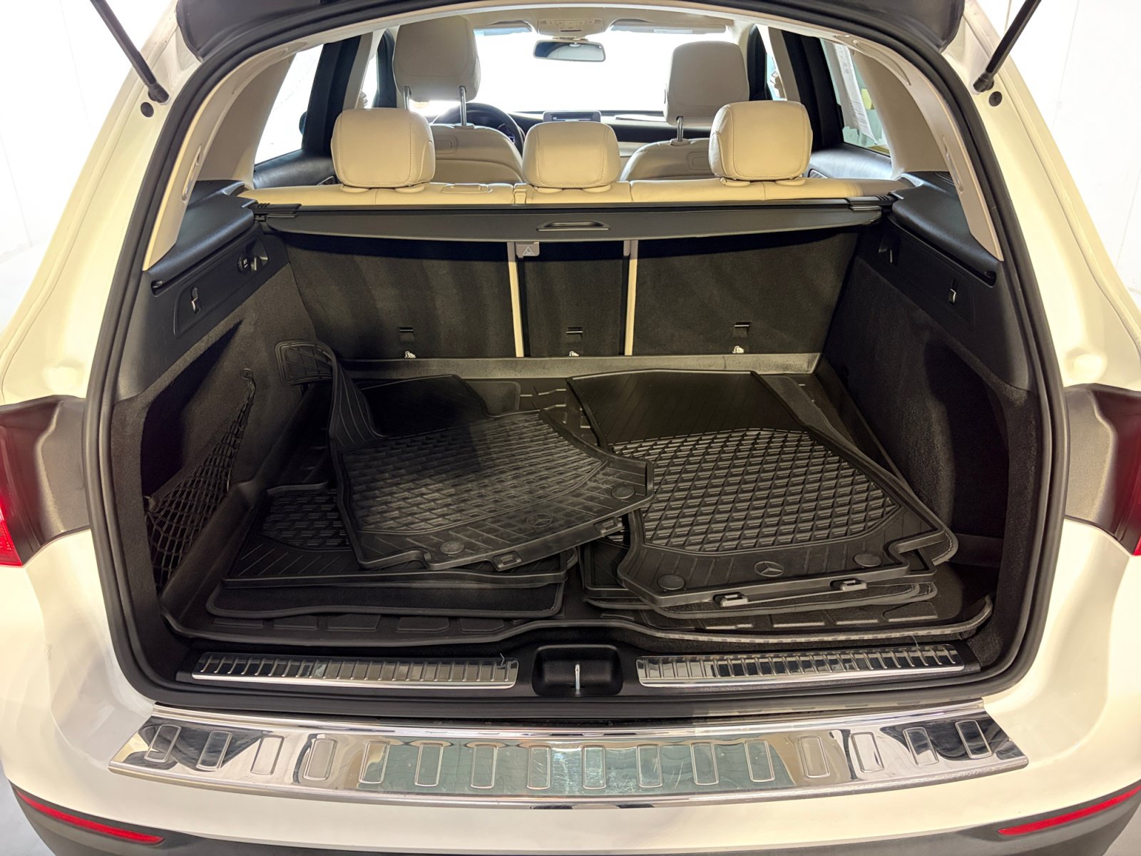 Used 2019 Mercedes-Benz GLC 300 4MATIC image 29