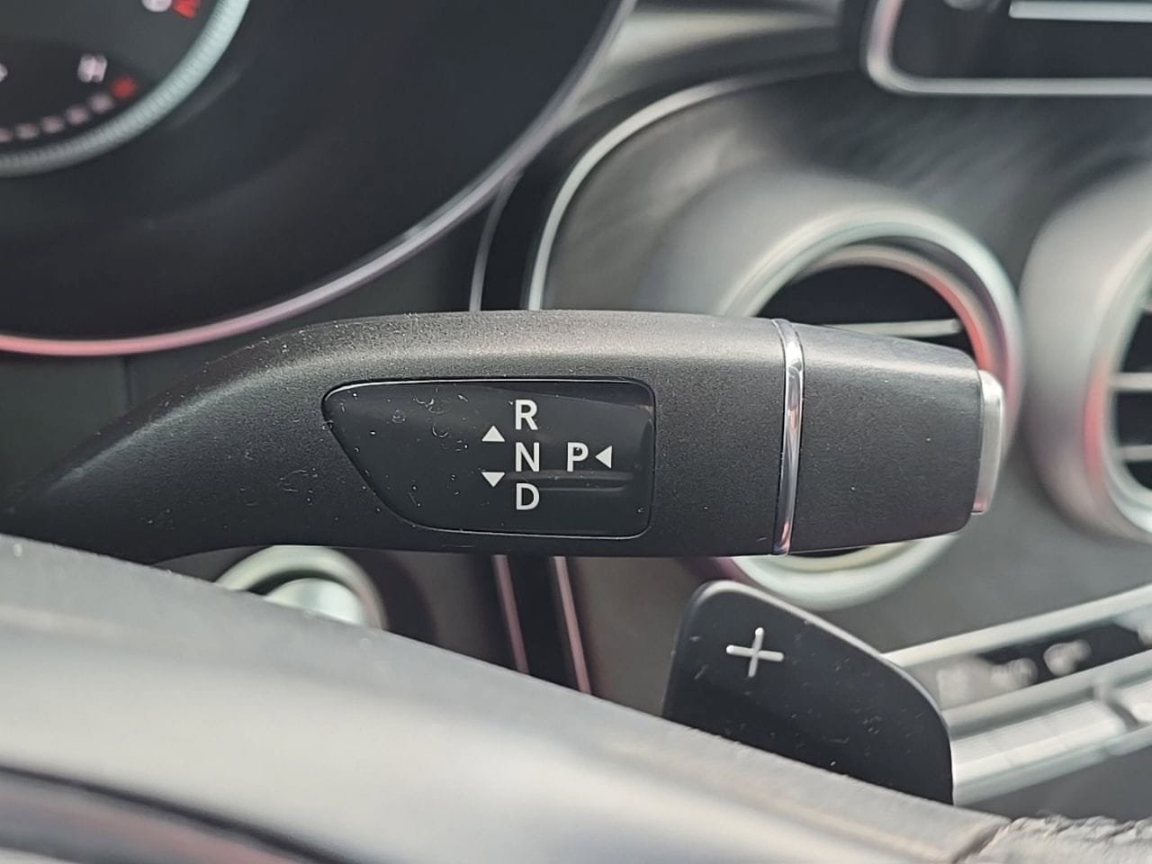 Used 2018 Mercedes-Benz GLC 300 4MATIC image 24
