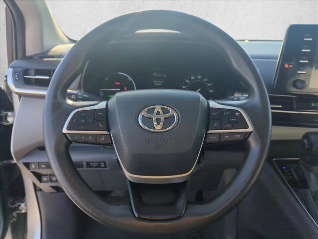 Certified 2021 Toyota Sienna LE image 14