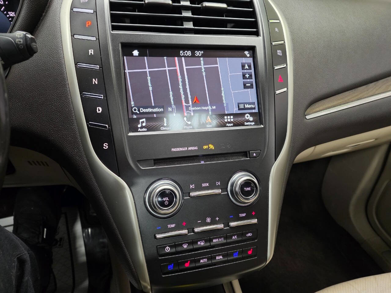 Used 2018 Lincoln MKC Reserve image 23