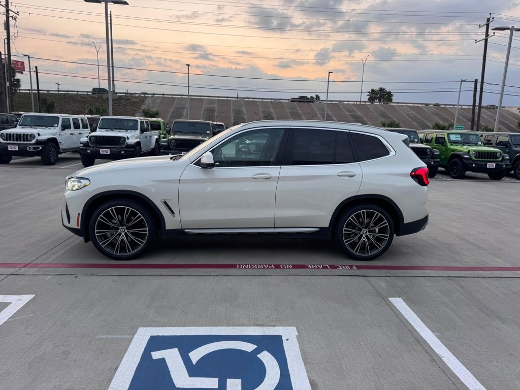 Used 2023 BMW X3 sDrive30i w/ Convenience Package image 3