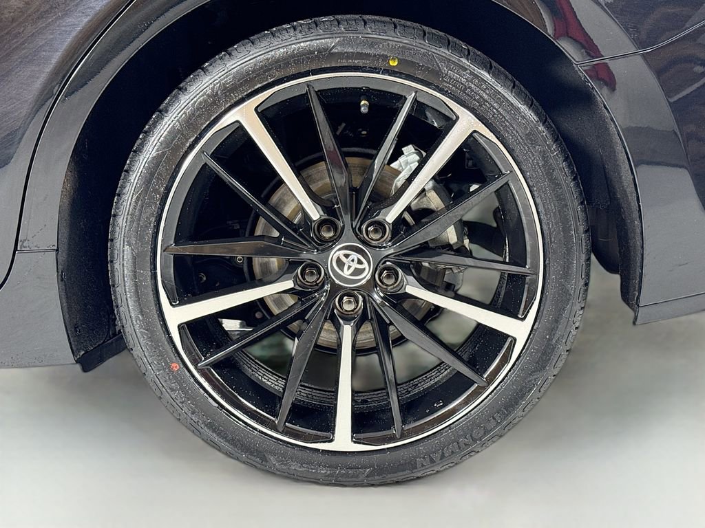 Used 2025 Toyota Camry XSE w/ Premium Package image 10