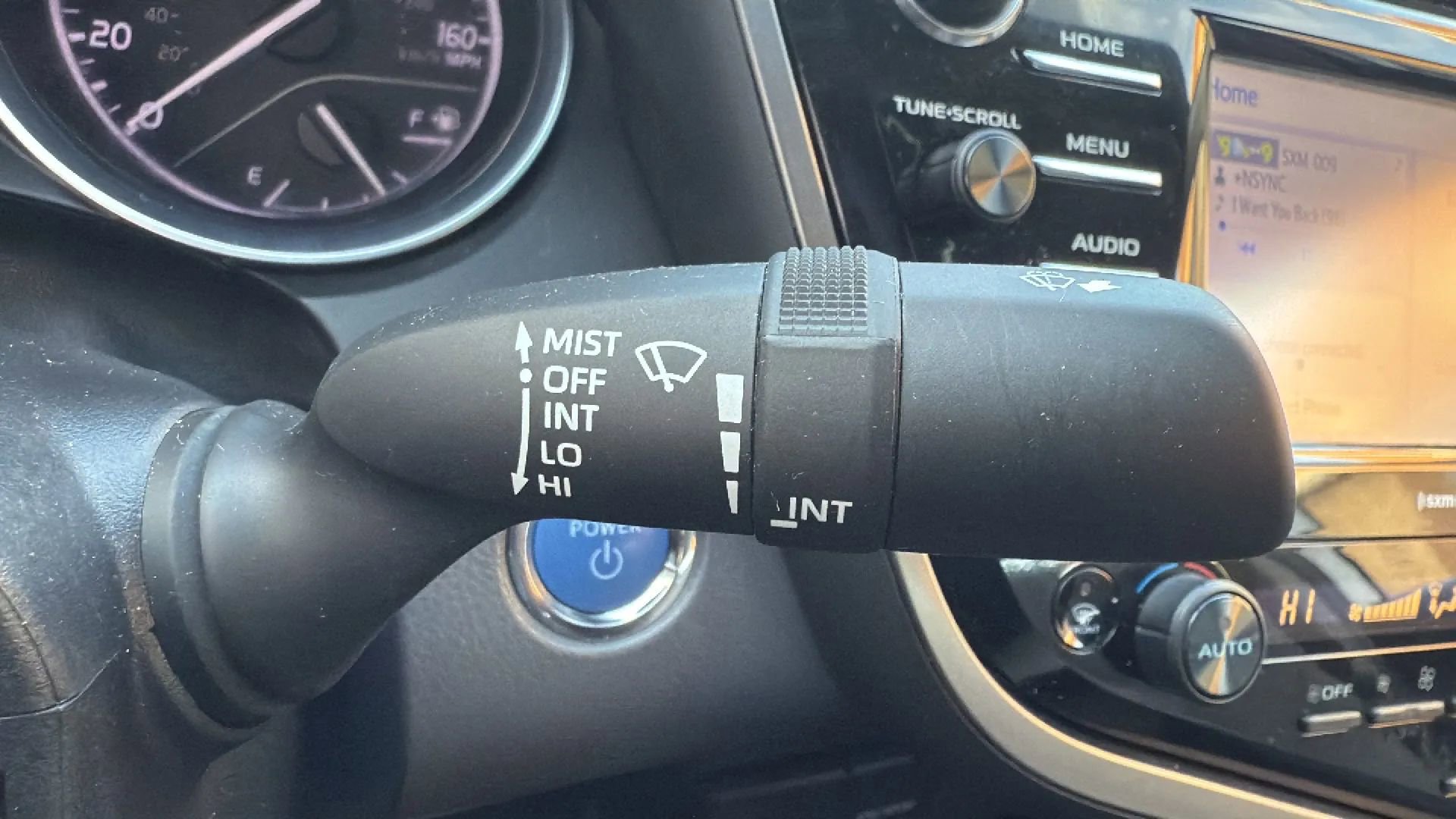 Used 2020 Toyota Camry LE image 13