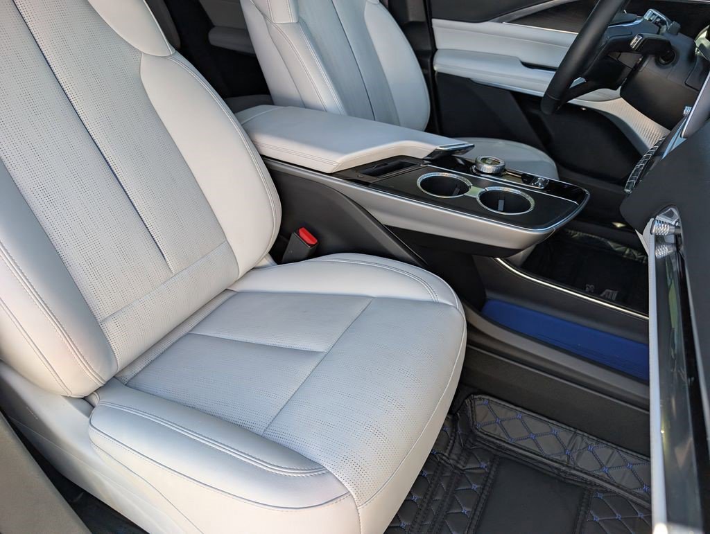 Certified 2024 Cadillac Lyriq Luxury w/ LPO, Floor Liner Package AWD/4WD image 18