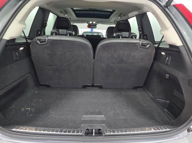 Used 2025 Volvo XC90 B5 Core AWD/4WD image 13