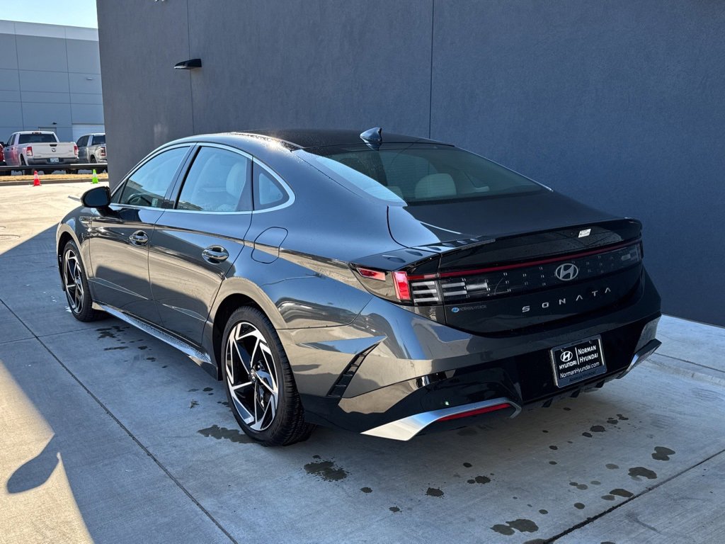 Certified 2025 Hyundai Sonata SEL image 24