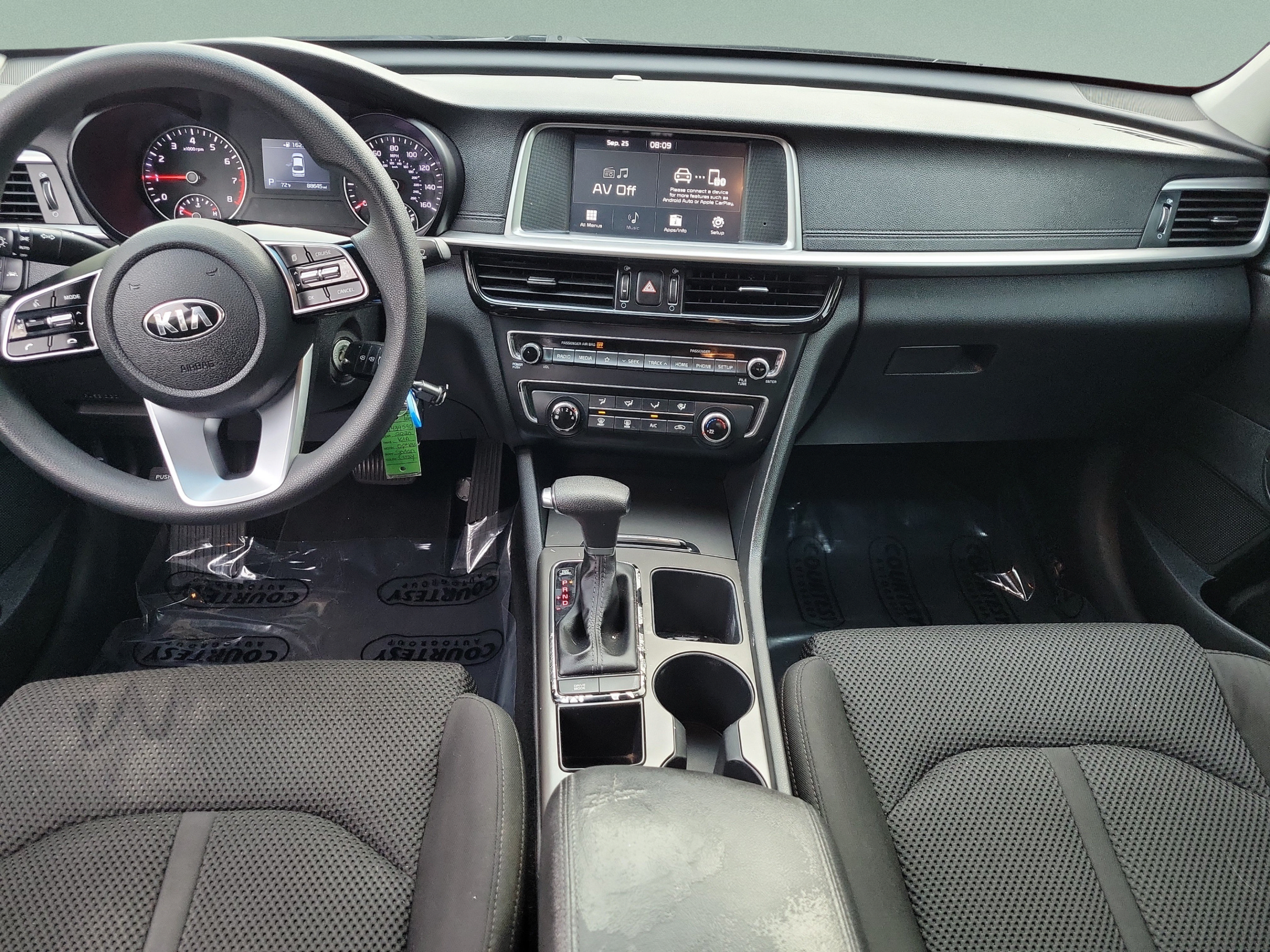 Used 2020 Kia Optima LX FWD image 10