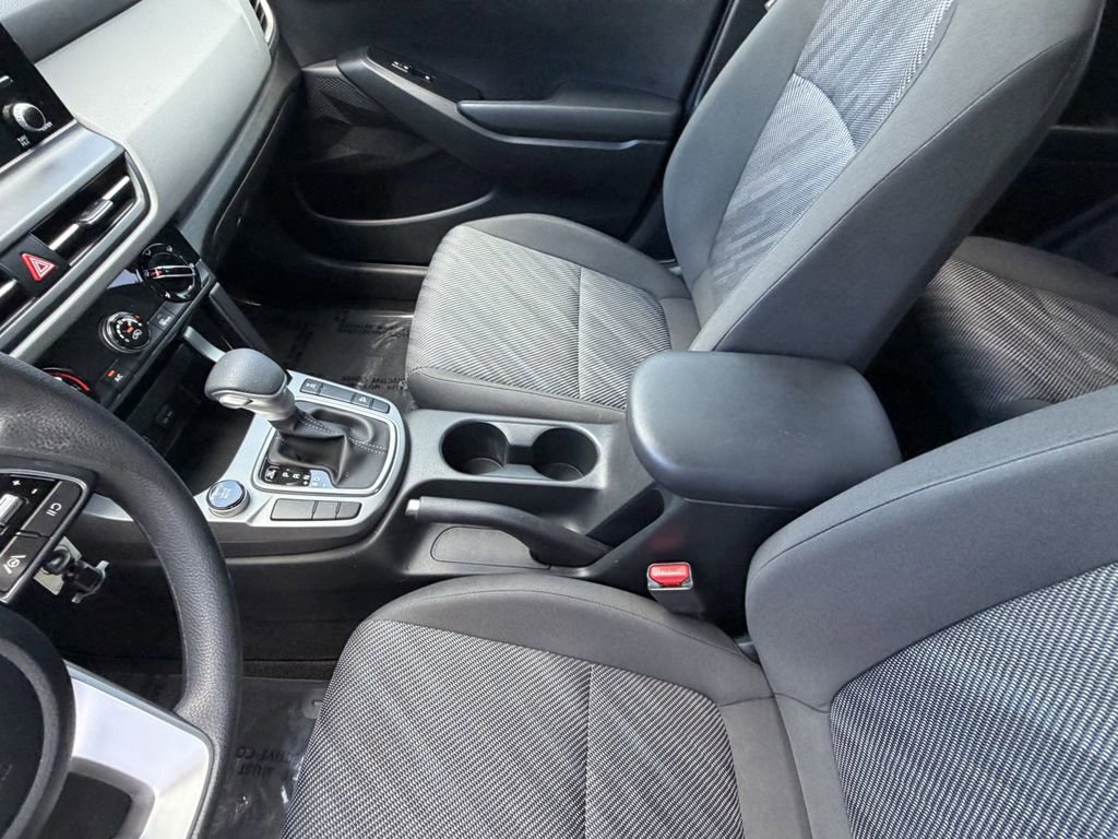 Certified 2025 Kia Seltos LX AWD/4WD image 19