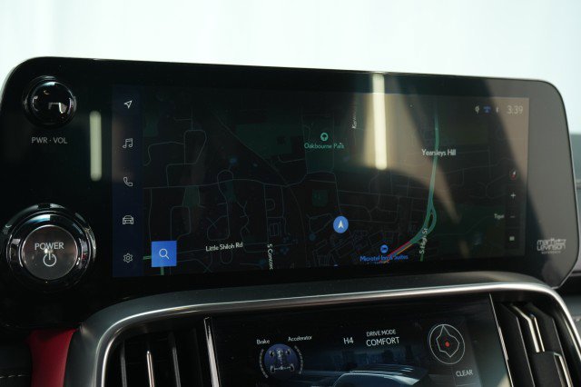 Used 2025 Lexus LX 700h F Sport image 44