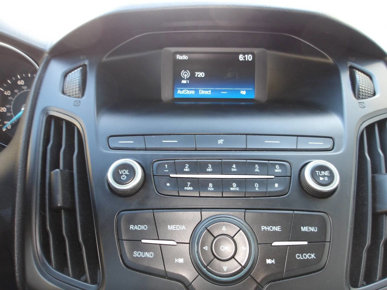 Used 2018 Ford Focus S image 13