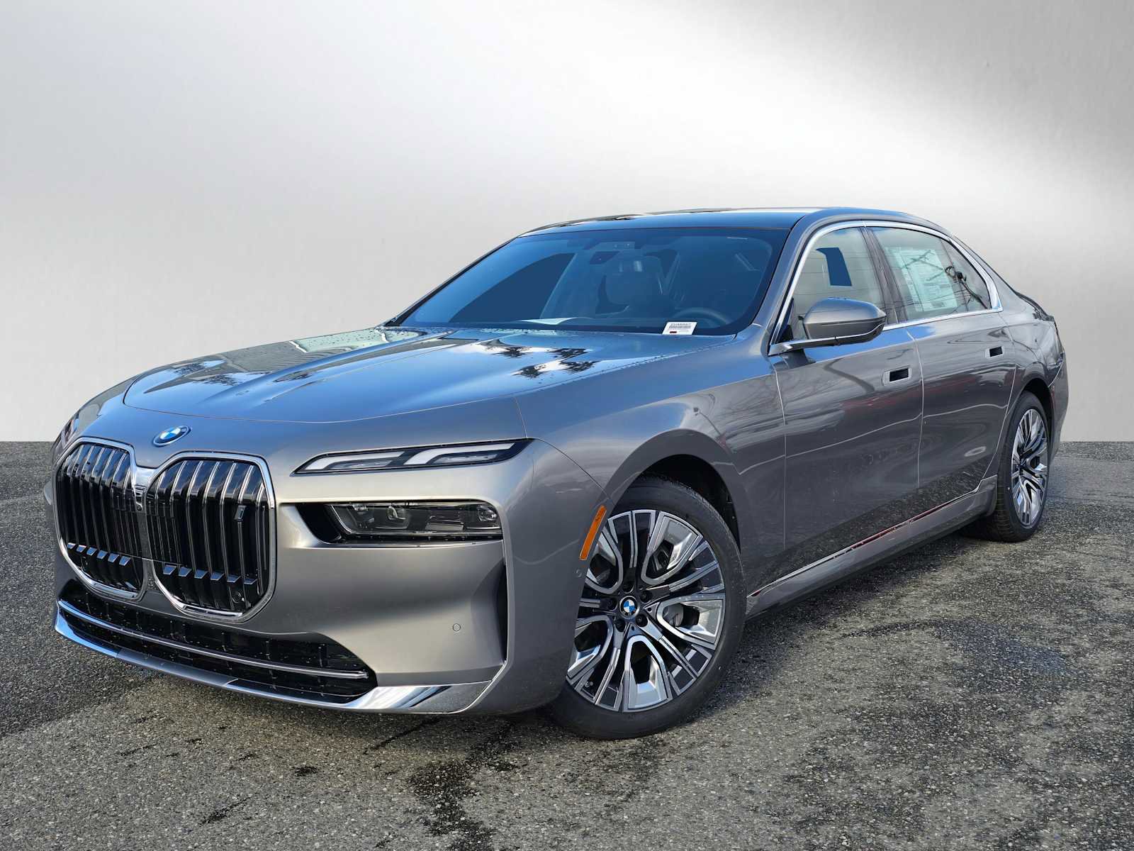 New 2025 BMW i7 xDrive60 image 2