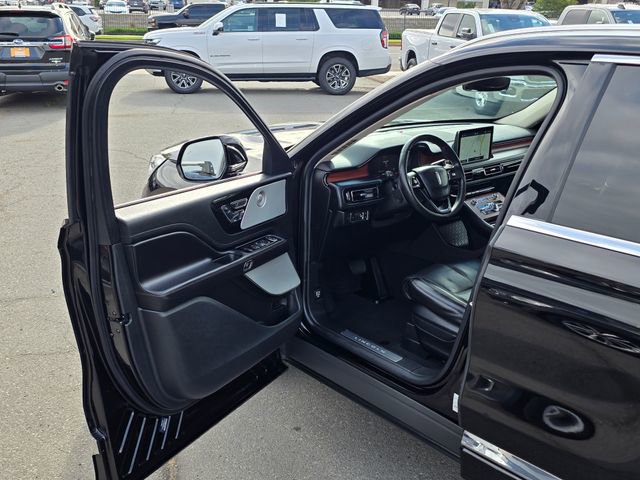 Used 2022 Lincoln Aviator Reserve w/ Equipment Group 201A image 45