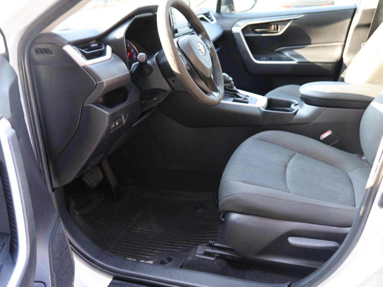 Used 2020 Toyota RAV4 LE w/ All Weather Liner Package FWD image 16