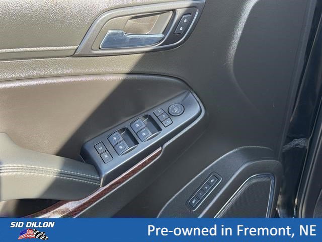 Certified 2018 GMC Yukon XL SLT w/ Premium Edition AWD/4WD image 15